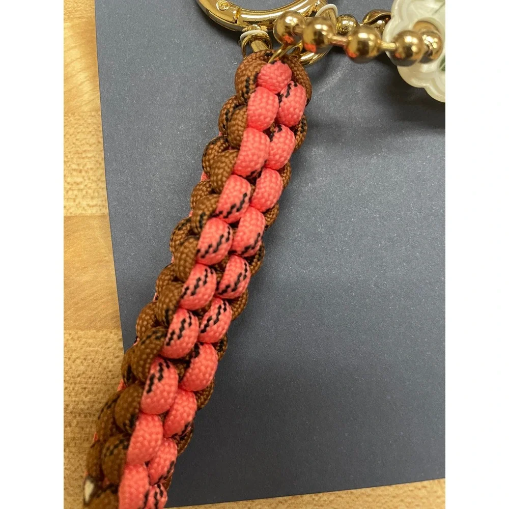 Unbranded stylized keychain